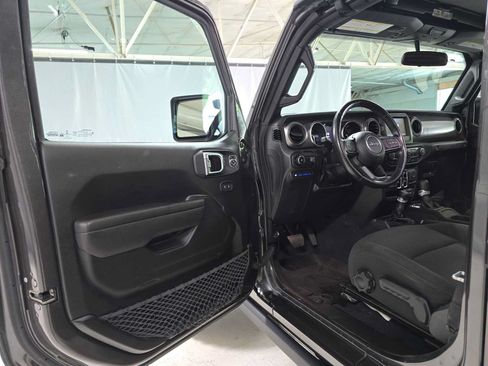Used 2023 Jeep Wrangler Unlimited w/ Cold Weather Group AWD/4WD image 20