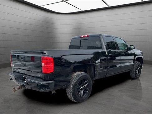 Used 2017 Chevrolet Silverado 1500 LT w/ All Star Edition image 2