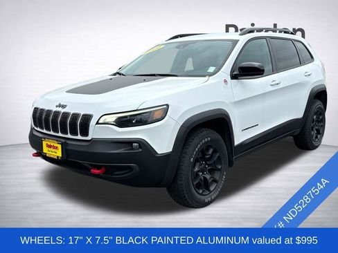 Used 2022 Jeep Cherokee Trailhawk w/ Trailer Tow Group AWD/4WD image 3