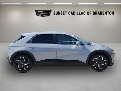 Used 2023 Hyundai Ioniq 5 SEL image 3