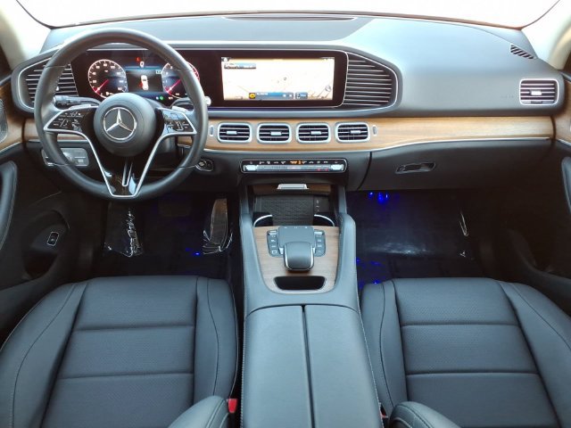 Certified 2025 Mercedes-Benz GLE 450 4MATIC image 4