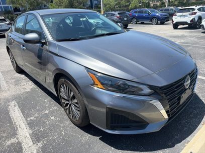 Used 2023 Nissan Altima 2.5 SV
