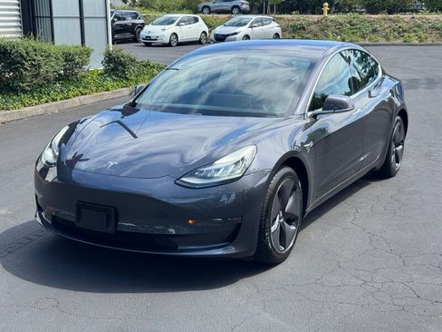 Used 2018 Tesla Model 3 Long Range AWD/4WD image 2
