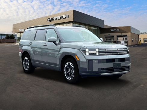 Used 2025 Hyundai Santa Fe SEL image 11