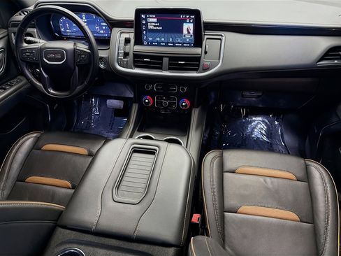 Used 2024 GMC Yukon XL AT4 w/ AT4 Premium Plus Package image 12