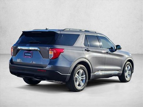 Used 2022 Ford Explorer XLT RWD image 5