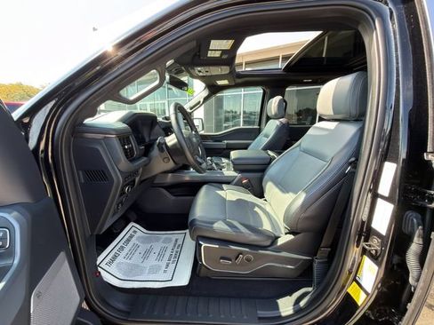 Used 2023 Ford F150 Lightning Lariat w/ Equipment Group 511A High AWD/4WD image 28