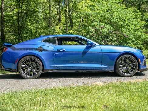 Used 2017 Chevrolet Camaro ZL1 w/ LPO, ZL1 Protection Package RWD image 9
