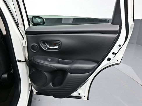 Used 2025 Honda HR-V EX-L image 31