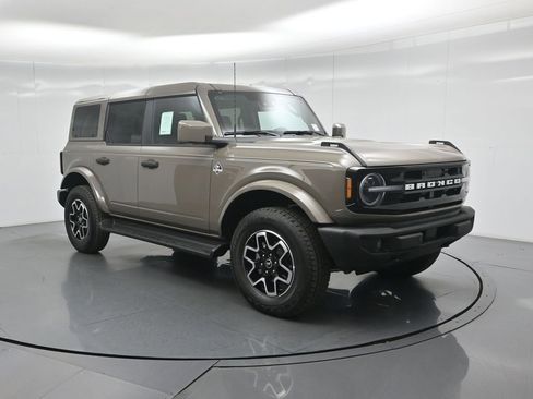 New 2026 Ford Bronco Outer Banks image 43