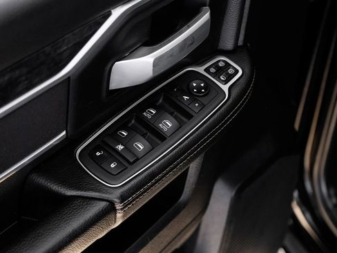 Used 2024 RAM 2500 Big Horn w/ Night Edition image 48