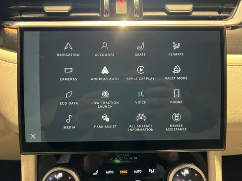 New 2026 Jaguar F-PACE R-Dynamic S AWD/4WD image 23