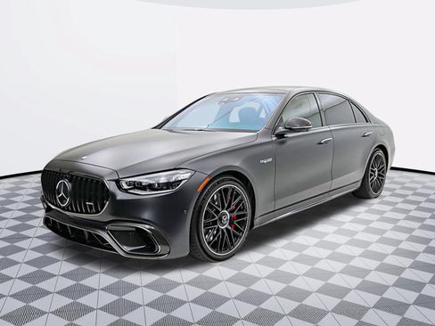 Used 2025 Mercedes-Benz S 63 AMG S image 2
