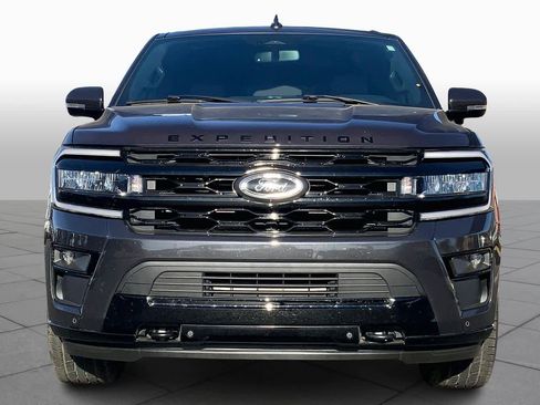 Used 2024 Ford Expedition Limited image 3