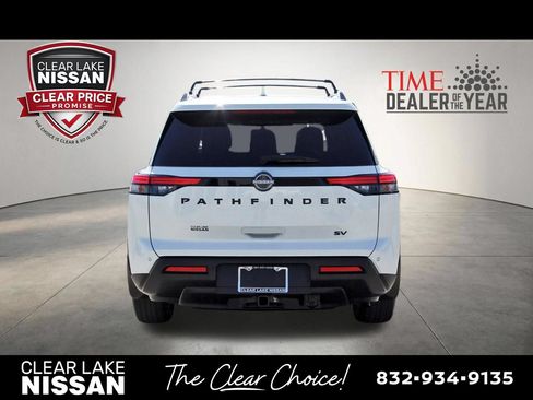 Certified 2024 Nissan Pathfinder SV w/ SV Premium Package FWD image 6