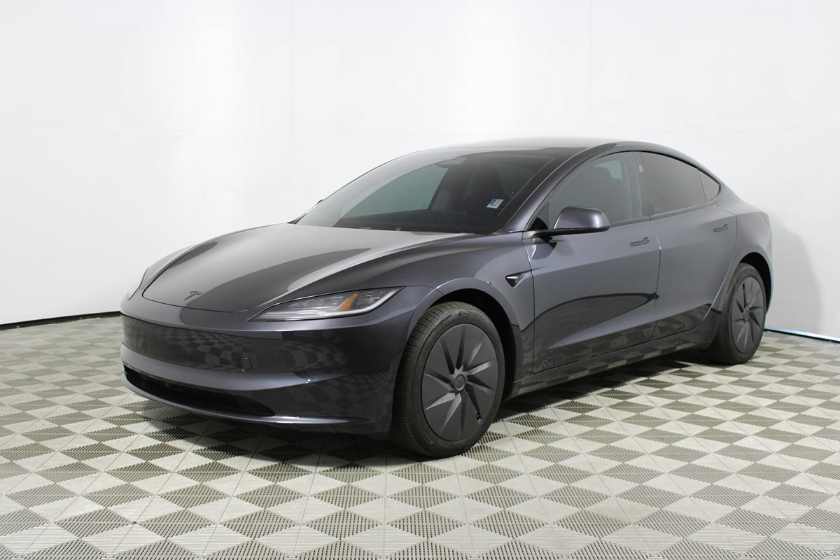 Used 2025 Tesla Model 3 Long Range RWD image 3