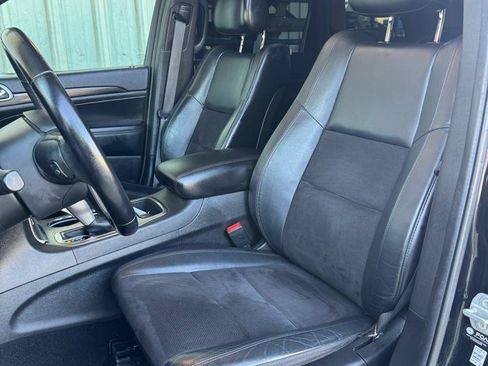 Used 2021 Jeep Grand Cherokee Laredo X AWD/4WD image 15