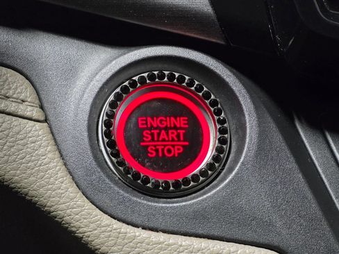 Used 2018 Honda Odyssey EX image 28