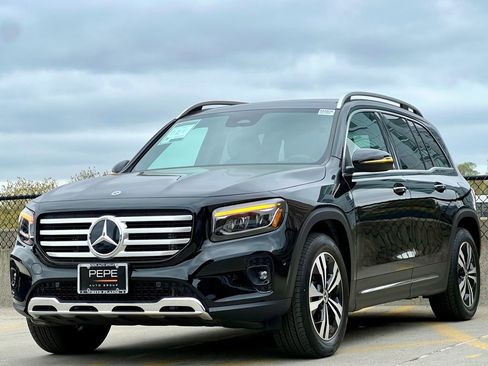 Certified 2026 Mercedes-Benz GLB 250 4MATIC image 4