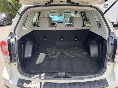 Used 2017 Subaru Forester 2.5i Premium w/ Popular Package #2A AWD/4WD image 12