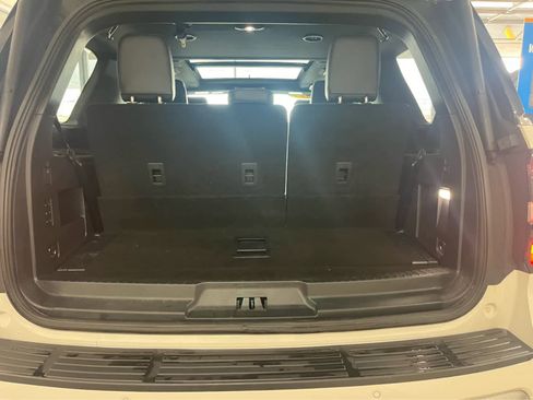 Used 2023 Ford Expedition Platinum AWD/4WD image 31