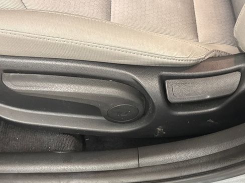 Used 2017 Hyundai Elantra SE FWD image 20
