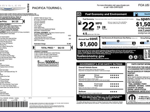 Used 2022 Chrysler Pacifica Touring-L FWD image 3