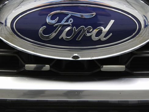 Used 2025 Ford F450 Platinum w/ FX4 Off-Road Package image 56