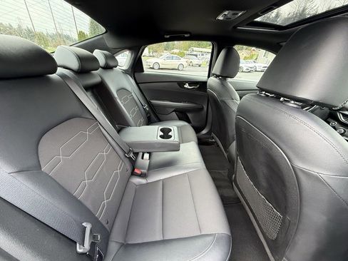 Used 2021 Kia Forte GT-Line w/ GT-Line Premium Package image 16