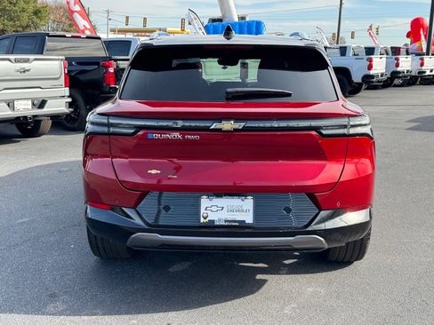 New 2026 Chevrolet Equinox EV LT image 4