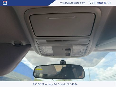 Used 2018 Honda Pilot LX image 19