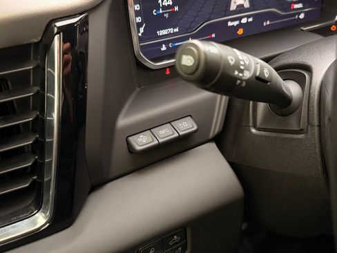 Used 2024 GMC Sierra 2500 Denali w/ Denali Reserve Package AWD/4WD image 39