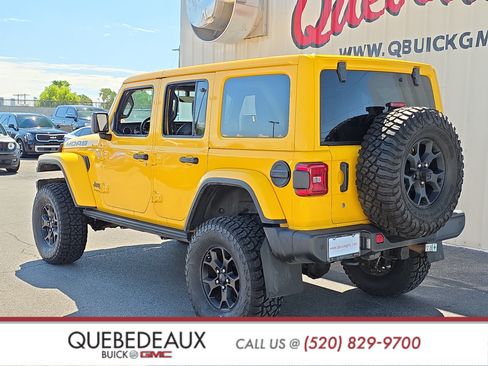 Used 2018 Jeep Wrangler Unlimited Sahara w/ Quick Order Package 24M Moab AWD/4WD image 5