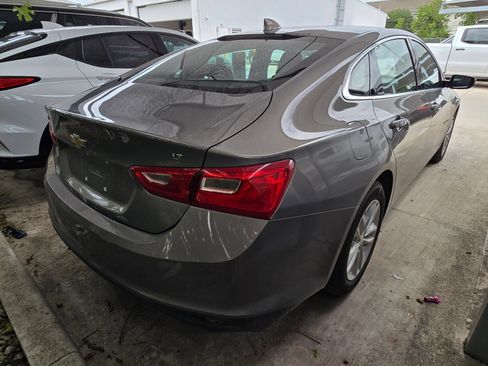 Used 2018 Chevrolet Malibu LT FWD image 8