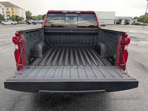 Used 2024 Chevrolet Silverado 1500 High Country w/ High Country Premium Package AWD/4WD image 12