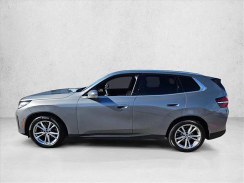 Used 2025 BMW X3 xDrive30i w/ Premium Package image 9