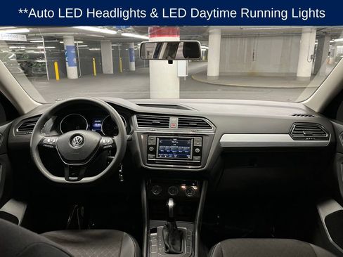 Used 2021 Volkswagen Tiguan S image 7