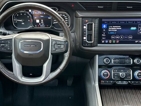 Used 2021 GMC Yukon XL Denali image 14