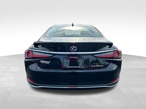 Used 2024 Lexus ES 300h w/ Accessory Package (Z2) FWD image 4