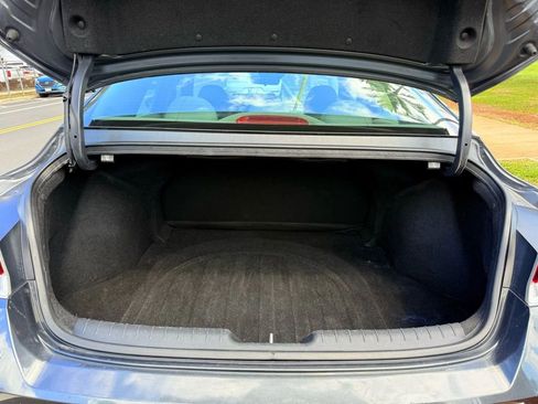 Used 2021 Hyundai Elantra SEL image 17