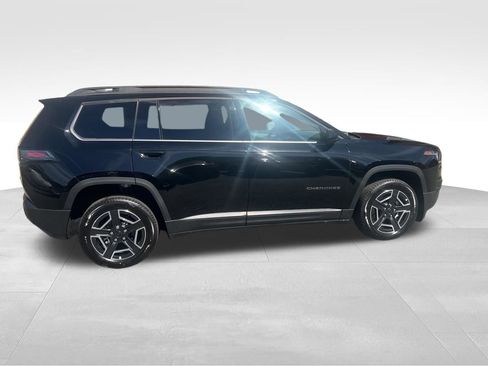 New 2026 Jeep Cherokee Laredo AWD/4WD image 6
