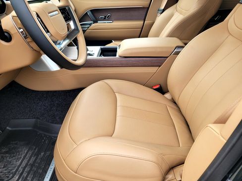 New 2026 Land Rover Range Rover SE AWD/4WD image 17