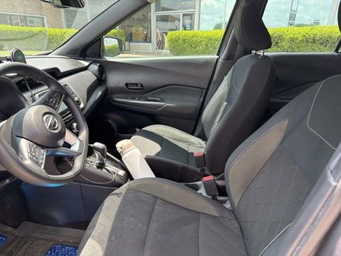 Used 2018 Nissan Kicks S w/ Interior Electronics Package FWD image 9