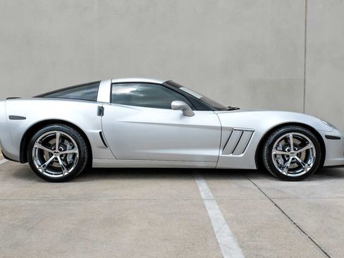 Used 2012 Chevrolet Corvette Grand Sport w/ 3LT Preferred Equipment Group RWD image 7