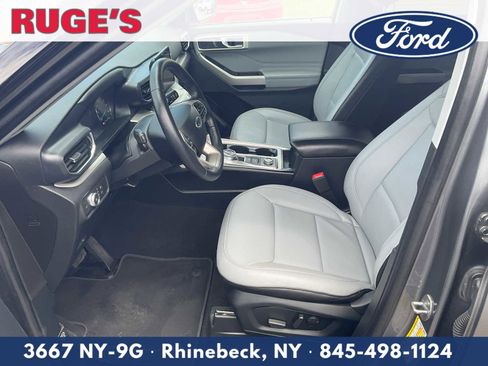 Used 2021 Ford Explorer XLT w/ Equipment Group 202A AWD/4WD image 14
