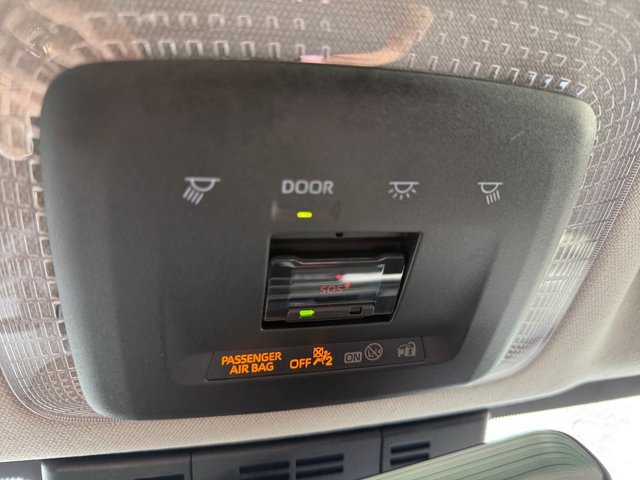 Used 2025 Toyota Prius LE FWD image 23