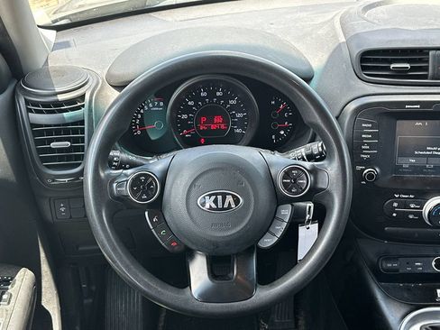 Used 2019 Kia Soul + FWD image 23