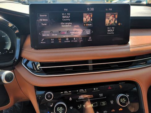 Used 2023 INFINITI QX60 Sensory w/ Cargo Package AWD/4WD image 25