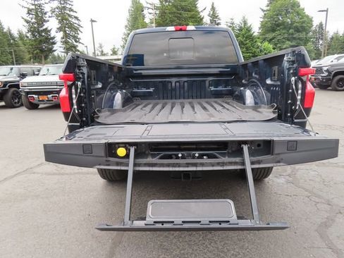Used 2022 Ford F150 Lightning Lariat AWD/4WD image 8
