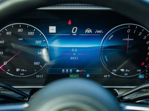 Used 2025 Mercedes-Benz GLC 350e 4MATIC image 45